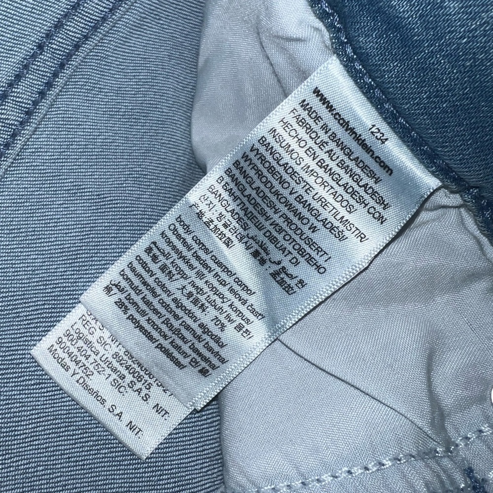 Calvin Klein Men’s Slim Fit Light Wash Jeans - Picture 7 of 7